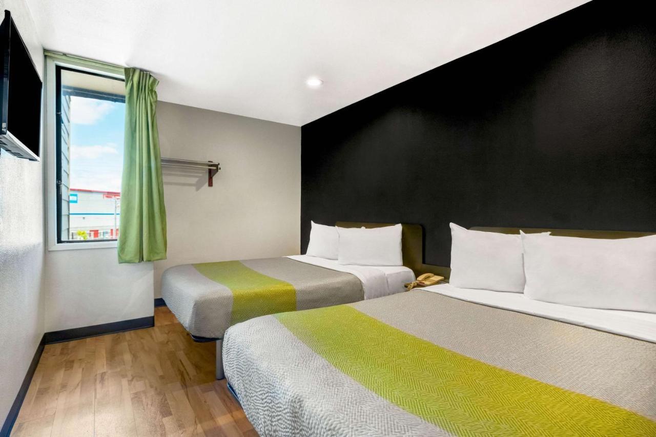 สตูดิโอ 6 พอร์ตแลนด์ โอเรกอน Hotel ภายนอก รูปภาพ