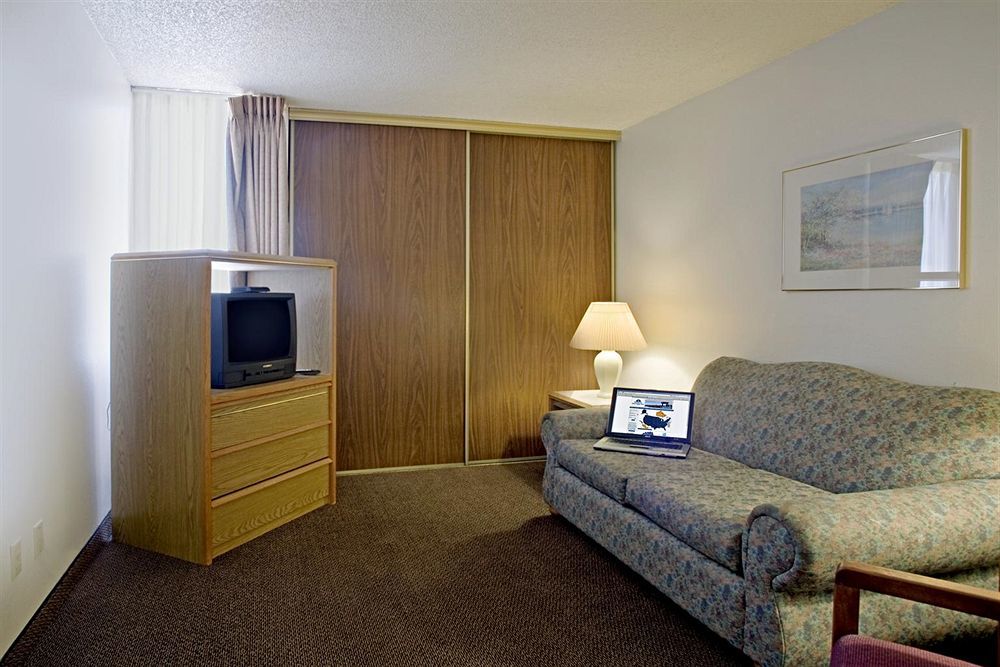 สตูดิโอ 6 พอร์ตแลนด์ โอเรกอน Hotel ภายนอก รูปภาพ